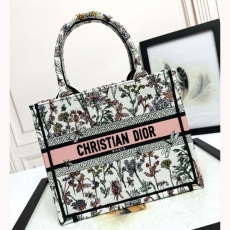 Christian Dior Shopping Bags